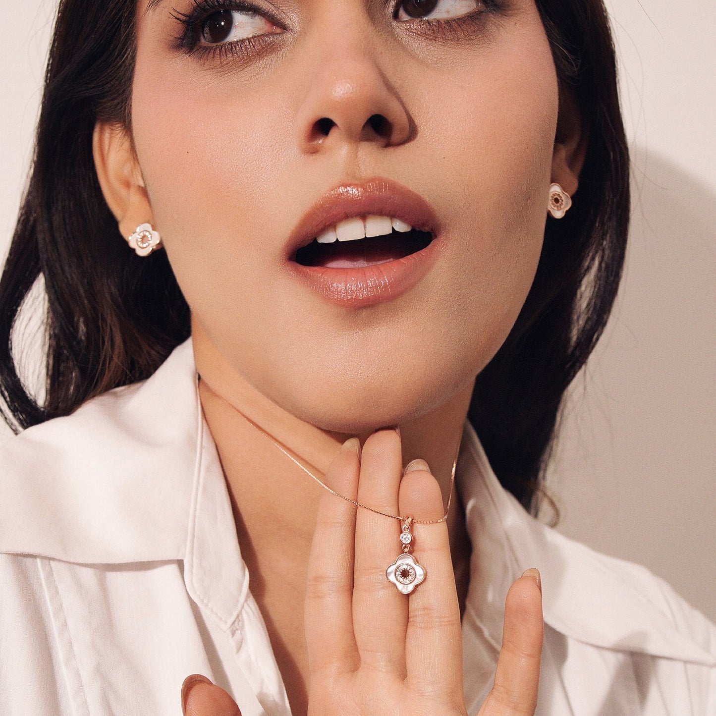 Stone Bloom Pendant Set